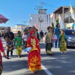 Penampilan salah satu peserta Pawai Budaya meriyahkan HUT ke 25 Kabupaten Nunukan. (dv)